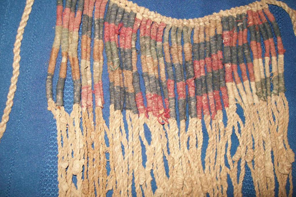 Quipu colored string of knots (Image in public domain)