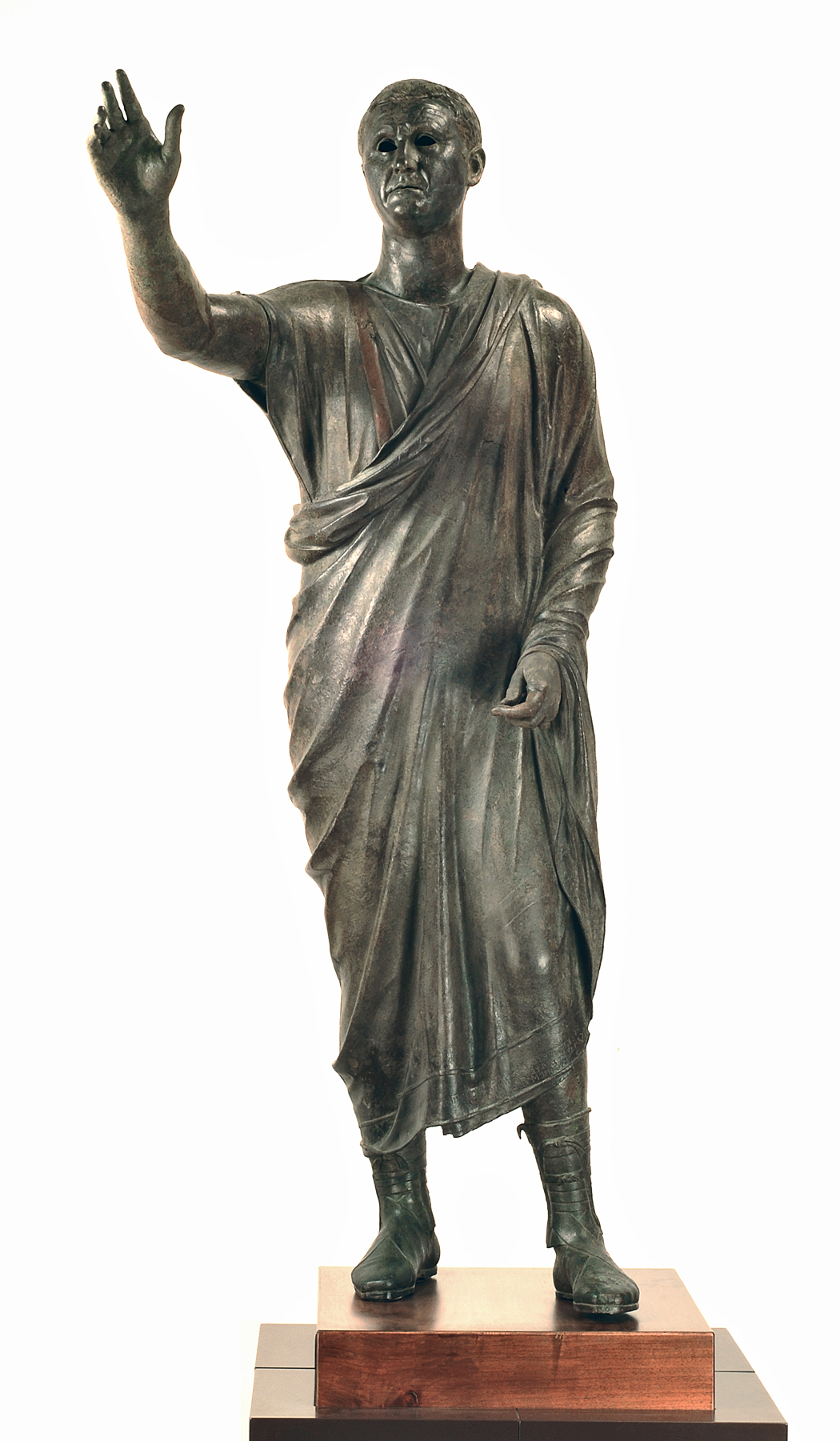 Portrait Statue of Aule Meteli (Arringatore) Late second century BCE,  bronze, 179 cm Florence, Museo Archeologico Nazionale (cortesi Florence exhibition) 